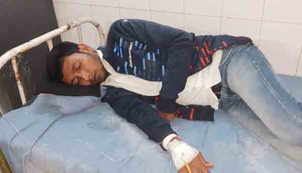 नालंदाः शराब के नशे में पगलाई पुलिस, छात्र जदयू नेताओं को बेरहमी से पीटा, रास्ते में जो भी मिला, उसे डेंगाया