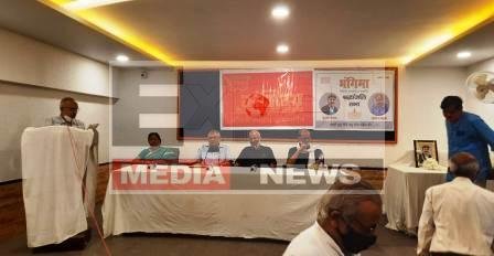 भंगिमा नाट्य संस्था के वार्षिकोत्सव में रंगकर्मियों ने स्व. गगन-मनुज को याद किया 1 In the annual festival of Bhangima Natya Sanstha the theater artist Late. Gagan Manuj remembered 1 1