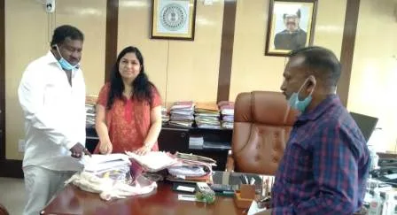 सीएम का आदेश मिलते ही झारखंड में बनने लगेगी सिल्क की साड़ियां 1 Silk sarees will start being made in Jharkhand as soon as CMs order is received 1