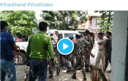 5 policemen suspended after viral video of beating army jawan with kicks and punches in the middle of the road 1