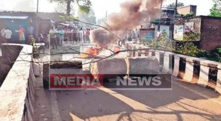 मुखिया प्रत्याशी का प्रचार कर रहे 7 लोगों को बोलेरो ने कुचला, 3 की मौत 1 Bolero crushed 7 people campaigning for the chief candidate 3 died