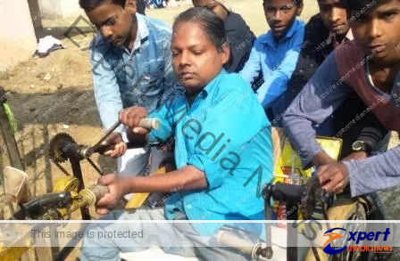 ईश्वर करे ऐसे अफसर भी वैसे ही हो जाए, तब समझ में आएगा ऐसे दिव्यांग शिक्षक का दर्द ! 1 God bless an officer like Dhanrua BEO become like that then you will understand the pain of such a disabled teacher 3