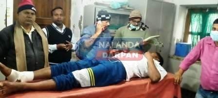 पत्रकार पर हमले की निंदा, गोली मारने वाले बदमाशों की जल्द हो गिरफ्तारी 1 पत्रकार पर हमले की निंदा गोली मारने वाले बदमाशों की जल्द हो गिरफ्तारी