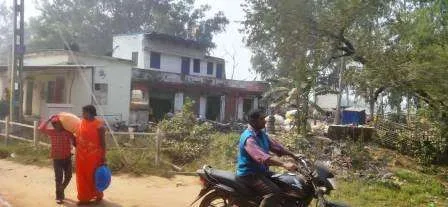 दनियावां: जिला परिषद की 48 डिसमिल भूमि पर अवैध कब्जा बनी जाम का कारण 1 Daniyawan Illegal occupation of 48 decimal land of Zilla Parishad became the reason for the jam 22