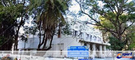 Unique heritage of South Chotanagpurs commissionerate building Even after 176 years the wooden staircase is firmly established 3