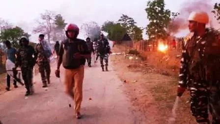 रामनवमी के मौके पर उपद्रव-हिंसा-आगजनी के बाद इंटरनेट सेवा बंद, 144 लागू 1 Internet service closed after riot violence arson on the occasion of Ram Navami in Lohardaga 144 implemented 1