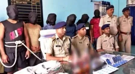 बोधगया में नकली दवा और अवैध शराब भंडारण के कारोबार में संलिप्त 8 लोग गिरफ्तार 1 8 people involved in the business of storing spurious drugs and illegal liquor in Bodh Gaya arrested