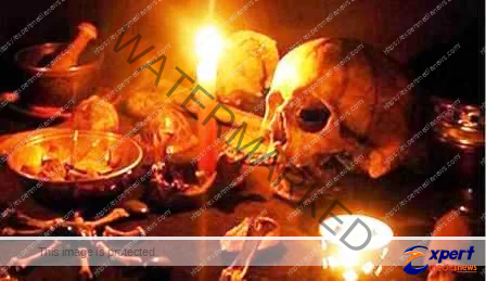 तंत्र सिद्धि के लिए महिला की नृमम हत्या, पति-बच्चे के सामने पहले जीभ काटी, फिर प्राइवेट पार्ट काटा 1 Brutal murder of woman for Tantra accomplishment first tongue cut in front of husband and child then private part