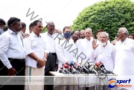 राष्ट्रपति चुनाव दो व्यक्ति की नहीं, बल्कि दो विचारधाराओं की लड़ाई : राहुल गांधी 1 Presidential election is not a battle of two people but a battle of two ideologies Rahul Gandhi