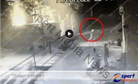 रांची हिंसाः उपद्रवियों की देखिए दुःसाहस, कर्फ्यू के बीच बाइक सवार 3 युवकों ने मंदिर पर 2 बम फेंके 1 Ranchi violence See the audacity of the rioters 3 youths on bikes threw 2 bombs at the temple amid curfew 3