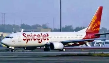 पटना हवाईअड्डा पर स्पाइसजेट विमान में आग लगी, आपात लैंडिंग, सभी यात्री सुरक्षित 1 SpiceJet plane caught fire at Patna airport emergency landing all passengers safe