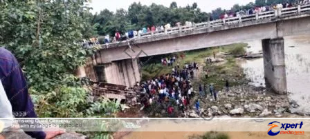 Jharkhand Bus going from Giridih to Ranchi capsizes in Shivani river of Hazaribagh 7 killed 45 injured 3