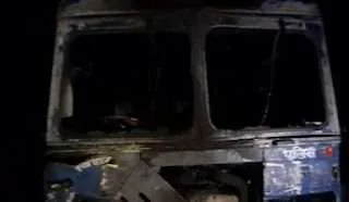 Police bus returning from Amit Shahs rally trampled 3 people riding bikes died on the spot