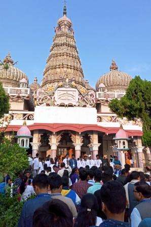 Child scientists from all over Bihar reached Naulakha temple told the artwork amazing 4