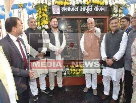 सीएम नीतीश कुमार के हाथों राजगीर में वैदिक मंत्रोच्चार के बीच यूं अवतरित हुई गंगा 1 Ganga descended in Rajgir amid Vedic chants CM Nitish inaugurated 1