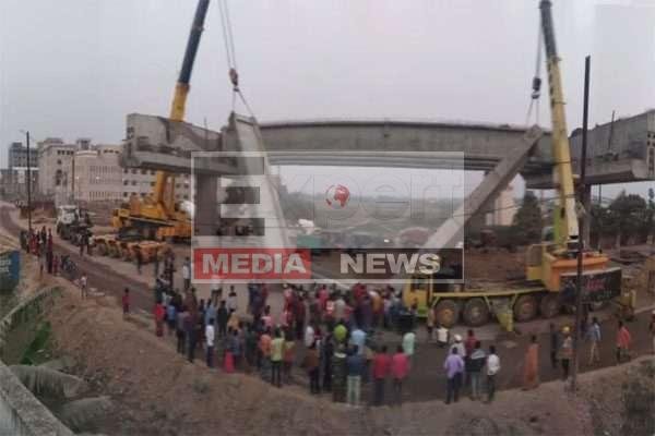 बख्तियारपुर-रजौली सड़क मार्ग पर नालंदा में निर्माणाधीन पुल गिरा, 2 मजदूरों की मौत 1 Under construction bridge collapses in Nalanda on Bakhtiyarpur Rajauli road 2 laborers killed