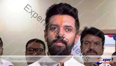 पिता की दूसरी शादी को लेकर नीतीश की ऐसी टिप्पणी पर बमके चिराग 7 chirag paswan