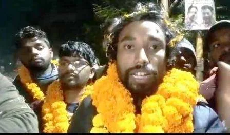 छात्रों की पीड़ा ने मुझे विषैला बना दिया है, सरकार की तानाशाही से डर नहीं लगता : देवेन्द्र नाथ महतो 1 The suffering of the students has made me poisonous I am not afraid of the dictatorship of the government Devendra Nath Mahato