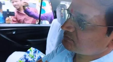 पीएमएलए कोर्ट से 6 दिनों की ईडी रिमांड पर छवि रंजन, कल से शुरु होगी पूछताछ 1 Chhavi Ranjan on 6 days ED remand from PMLA court interrogation will start from tomorrow