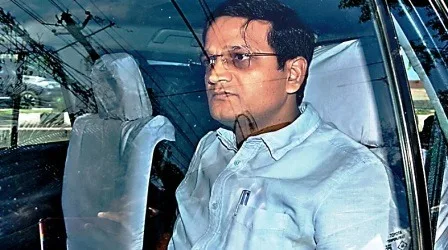 पूर्व रांची उपायुक्त एवं समाज कल्याण निदेशक छवि रंजन सस्पेंड, अधिसूचना जारी 1 Ranchi Former Deputy Commissioner and Social Welfare Director Chhavi Ranjan suspended notification issued 1