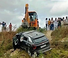 Patna court judges car accident 3 including father uncle killed wedding changed in mourning