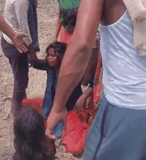 Nalanda 4 year old Shivam falls in 150 feet borewell rescue continues 1