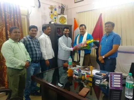 दक्षिण पूर्व रेलवे मेंस कांग्रेस ने रांची मंडल के मुख्य प्रोजेक्ट मैनेजर को दी विदाई 1 South Eastern Railway Mens Congress bids farewell to Chief Project Manager of Ranchi Division