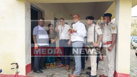 बिहार के सरकारी शिक्षकों में केके पाठक का खौफ, 6000 शिक्षकों का वेतन बंद, 55 हुए निलंबित 1 During the inspection of this high school in Nalanda Education Departments Additional Secretary KK Pathak failed 2