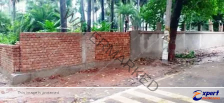 मलमास मेला सैरात भूमि पर नवनिर्मित अवैध बाउंड्री हटाने में राजगीर प्रशासन की पैंट हो रहा गीला 1 Rajgir administrations pants are getting wet in removing the newly constructed illegal boundary on Malmas Mela Sairat land 2