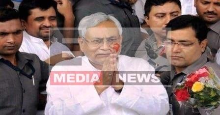 दोराहा पर खड़ा जदयू, अब नीतीश कुमार जाएं तो कहां जाएं... 1 नीतीश कुमार