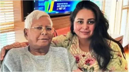 लालू-राबड़ी पुत्री रोहणी आचार्य की ताजा ट्वीट से बिहार की राजनीति में भूचाल 1 Lalu Rabris daughter Rohani Acharyas latest tweet creates stir in Bihar politics 2