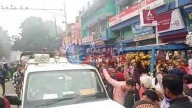 Video of Sohsarai Police Station Officer abusing in crowd went viral