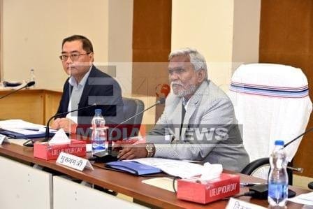 सीएम चम्पाई सोरेन ने की उच्चस्तरीय बैठक, अब उपभोक्ताओं को 125 यूनिट बिजली मुफ्त मिलेगी 1 CM Champai Soren held a high level meeting now consumers will get 125 units of free electricity1