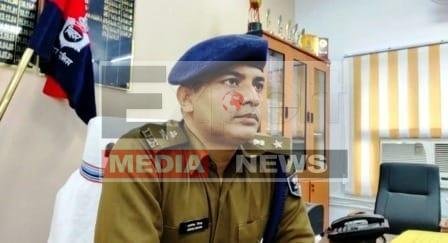 नालंदाः चंडी थाना पुलिस ने 2 शराबी को मारपीट कर रिश्वत लेकर छोड़ा, 4 पुलिसकर्मी सस्पेंड 1 Nalanda Chandi police station beat up 2 drunkards and released them after taking bribe 4 policemen suspended