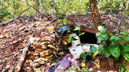 चाईबासा में 2 नक्सली कैम्प और 7 बंकर ध्वस्त, 5 केजी आईईडी बरामद 1 7 bunkers including 2 Naxalite camps demolished in Chaibasa 5 kg IED recovered 1