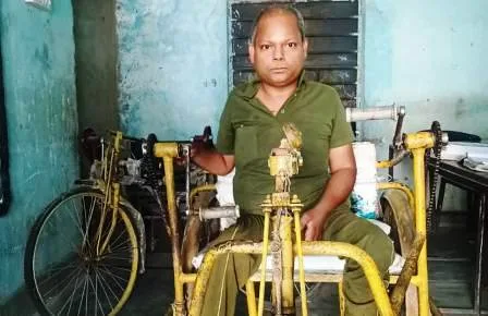 आखिर इस दिव्यांग शिक्षक को प्रताड़ित करने का मतलब क्या है? 9 After all what is the meaning of harassing this disabled teacher