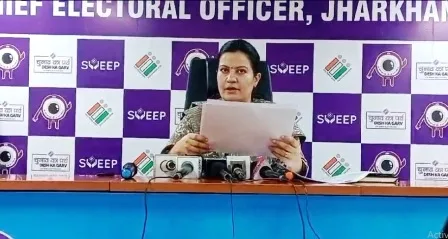 झारखंडः चुनाव के दौरान अबतक 71.11 करोड़ जब्त, 817 आर्म्स लाइसेंस रद्द 1 Jharkhand Rs 71.11 crore seized so far during elections 817 arms licenses canceled