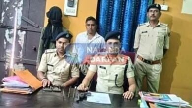 युवक को महंगा पड़ा सोशल मीडिया पर देशी कट्टा लहराना, गया जेल 2 Waving country made pistol on social media proved costly for young man went to jail