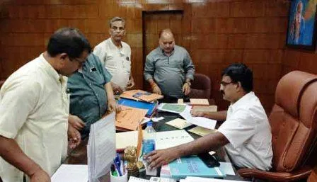 इंडिया ने झारखंड चुनाव आयोग से निशिकांत दुबे को लेकर की गंभीर शिकायत 1 India makes serious complaint to Jharkhand Election Commission regarding Nishikant Dubey