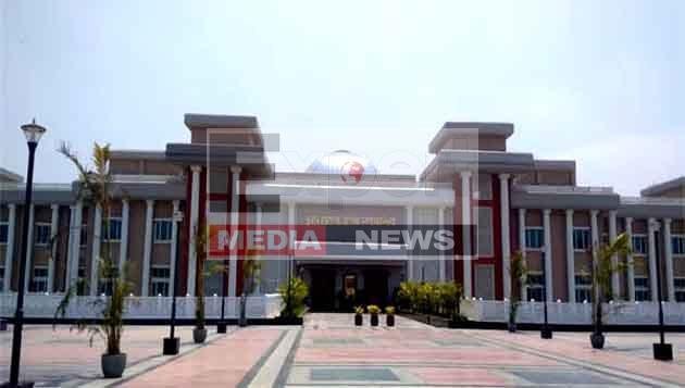 चुनाव में लाइसेंसधारी हथियार जमा करने को लेकर झारखंड हाईकोर्ट का बड़ा फैसला 1 Jharkhand High Courts big decision regarding collecting licensed weapons in elections