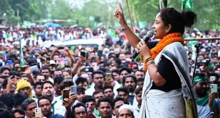 झारखंड चुनाव में सबसे बड़ी स्टार प्रचारक बनकर उभरी कल्पना सोरेन 6 Kalpana Soren emerged as the biggest star campaigner in Jharkhand elections