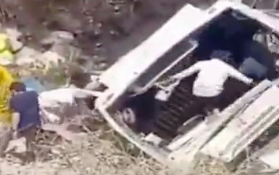 Pilgrims bus falls into 150 feet deep ditch 21 dead 40 injured