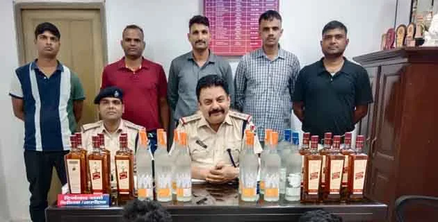 बिहार में शराब तस्करी का बड़ा जरिया बना रांची से जाने वाली ट्रेन 1 Train going from Ranchi becomes a major route for liquor smuggling in Bihar