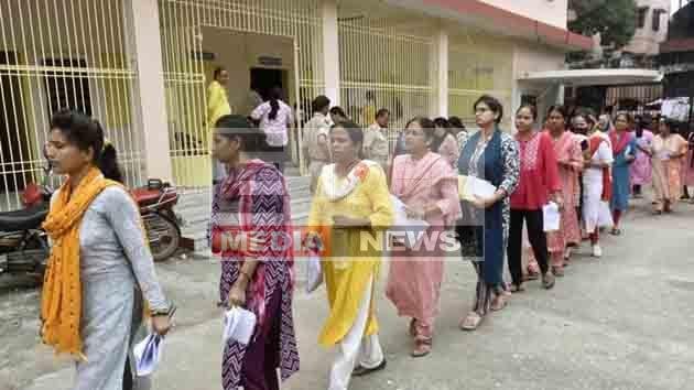 यहां BPSC शिक्षकों की फाइल नहीं भेज रहा 1112 स्कूल, गड़बड़ी का संदेह 7 Here 1112 schools are not sending the files of BPSC teachers, suspicion of irregularity