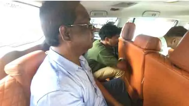 NEET UG-2024 question paper leak: चिंटू और मुकेश को रिमांड पर लेकर पूछताछ में जुटी CBI 4 NEET UG 2024 question paper leak CBI takes Chintu and Mukesh on remand and interrogates them