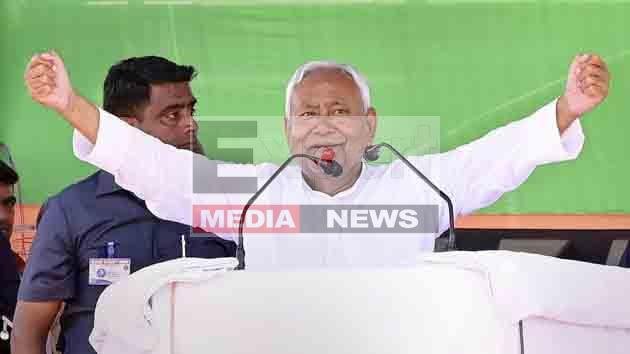 बिहार शिक्षा विभाग में फर्जीवाड़ा पर बड़ा खुलासा, मिले 3500 फेक टीचर, FIR दर्ज कर होगी सेलरी रिकवर 3 Big disclosure on fraud in Bihar education department 3500 fake teachers found salary recovery will be done after filing FIR