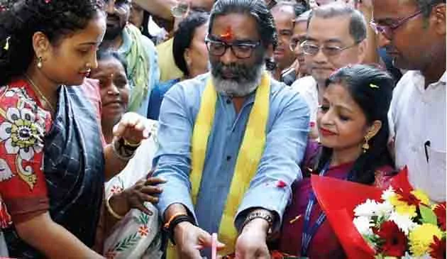 सीएम हेमंत सोरेन ने दिल्ली में नये झारखंड भवन का किया उद्घाटन, जानें खासियत 5 CM Hemant Soren inaugurated the new Jharkhand Bhawan in Delhi know its specialties