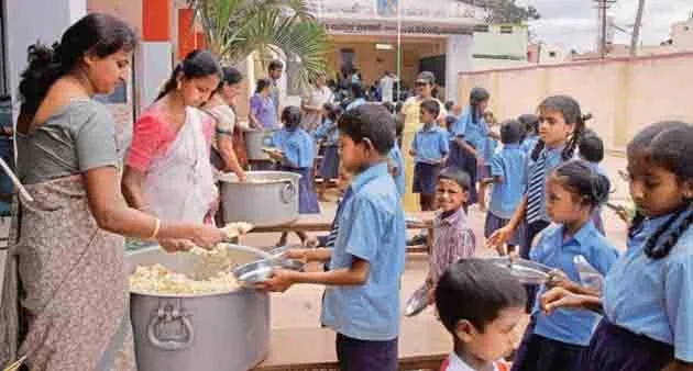 Tamil Nadu model: अब बिहार में 9वीं और 10वीं के बच्चों को भी मिलेगा मिड डे मील 7 Tamil Nadu model Now in Bihar children of class 9th and 10th will also get mid day meal