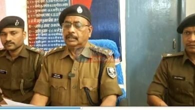 हिलसा DSP ने प्रेस कांफ्रेंस कर दी बड़ी गलती, Video वायरल 2 Hilsa DSP revealed the identity of the rape victim in a press conference, video goes viral