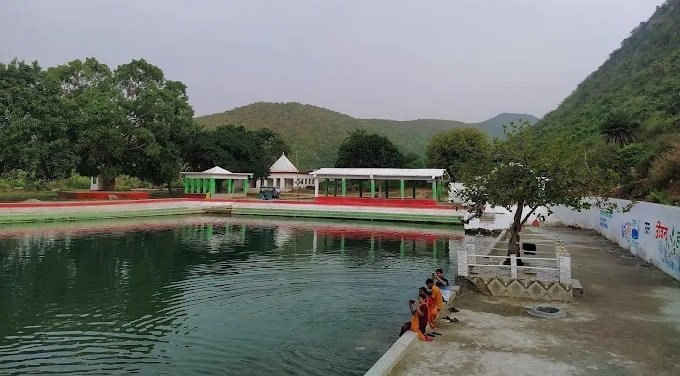 विरासत का गहना मुंगेर ऋषिकुंड के विकास के लिए 21 करोड़ रुपये स्वीकृत 3 21 crore rupees approved for the development of Munger Rishikund, a jewel of heritage